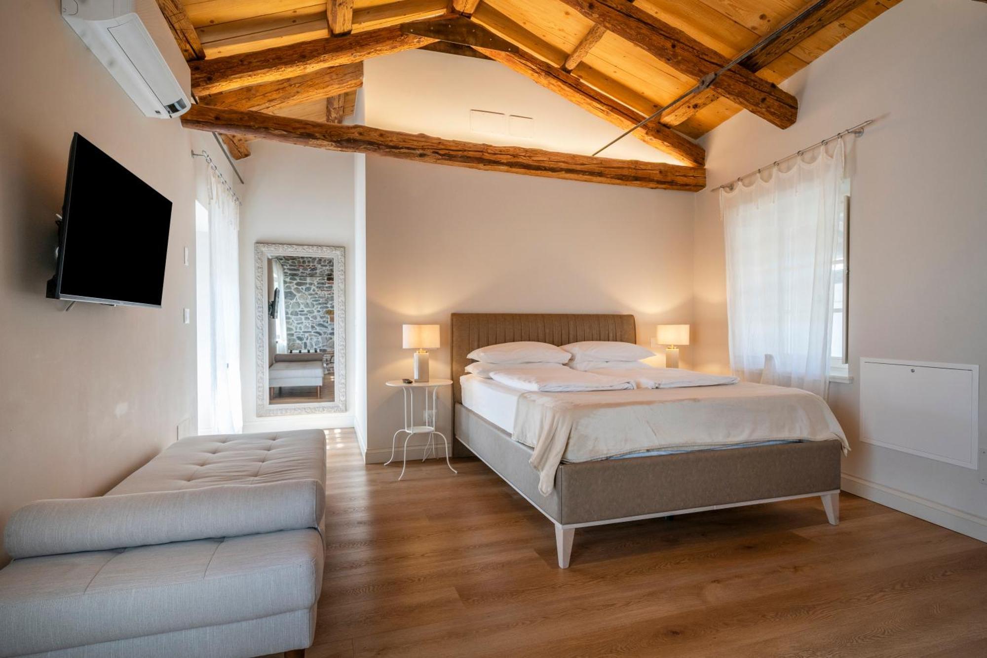 Casa Vacanze Alle Mura Чивидале-дель-Фриули Экстерьер фото